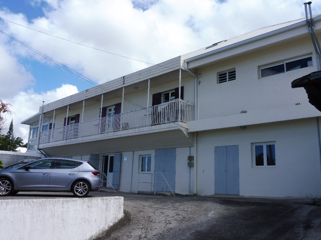 Local Commercial - SAINTE CLOTILDE