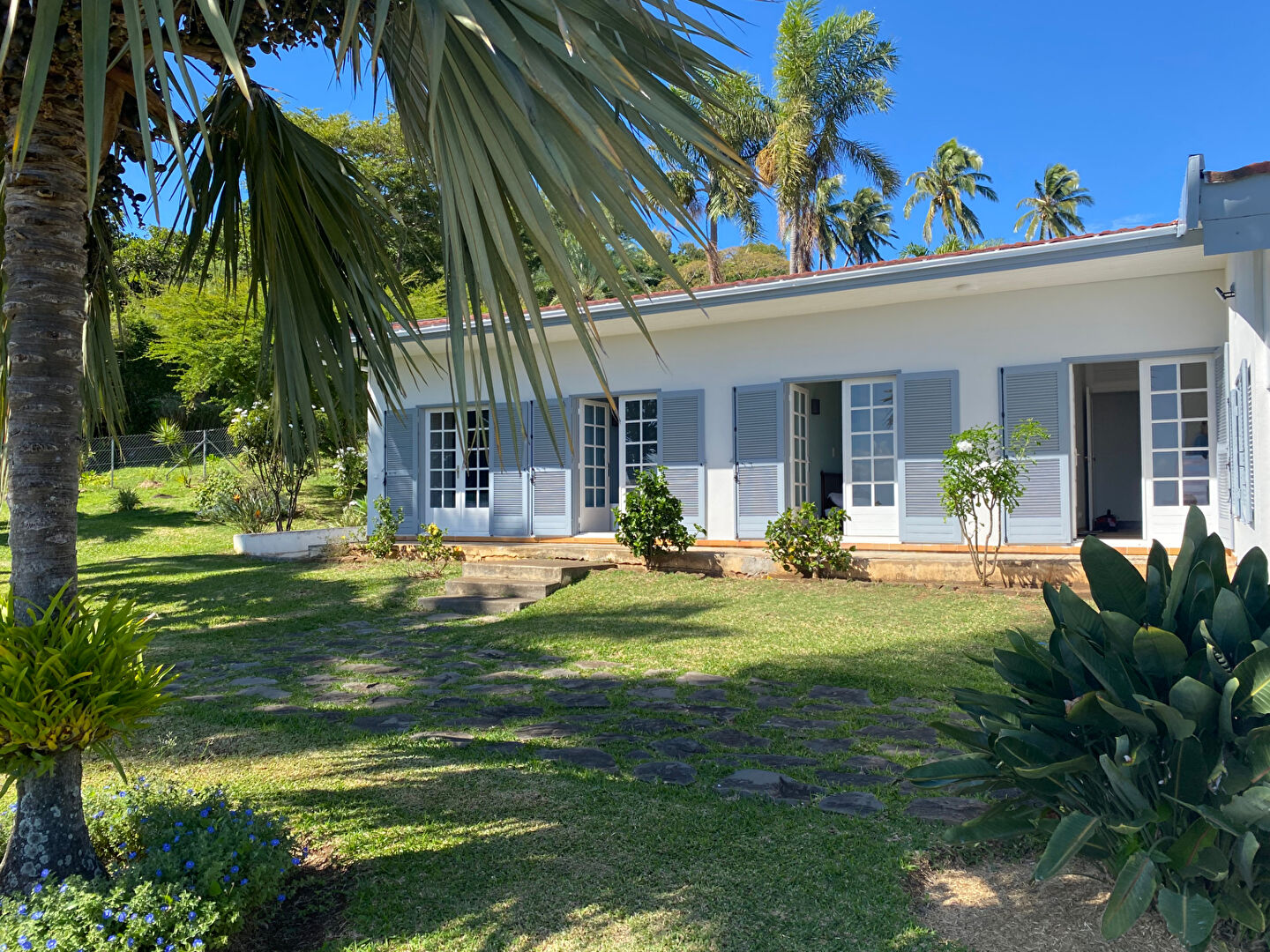 Maison-Villa - SAINT DENIS