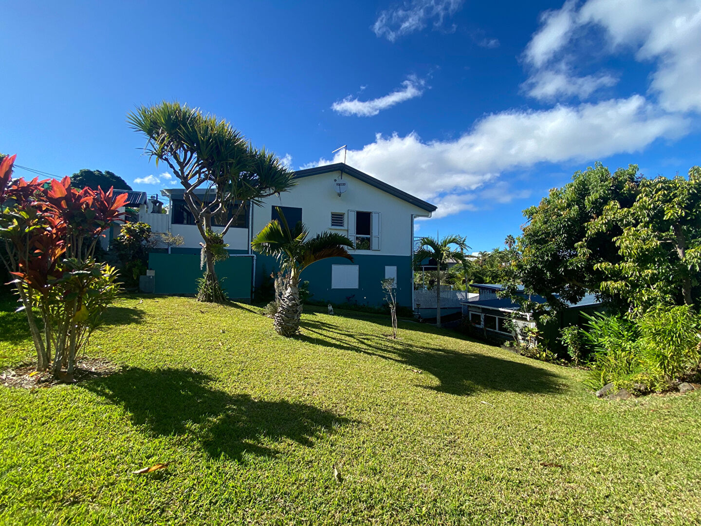 Maison-Villa - ENTRE DEUX