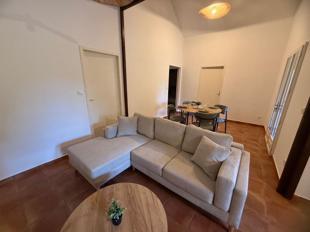 Location Maison-Villa SAINT DENIS